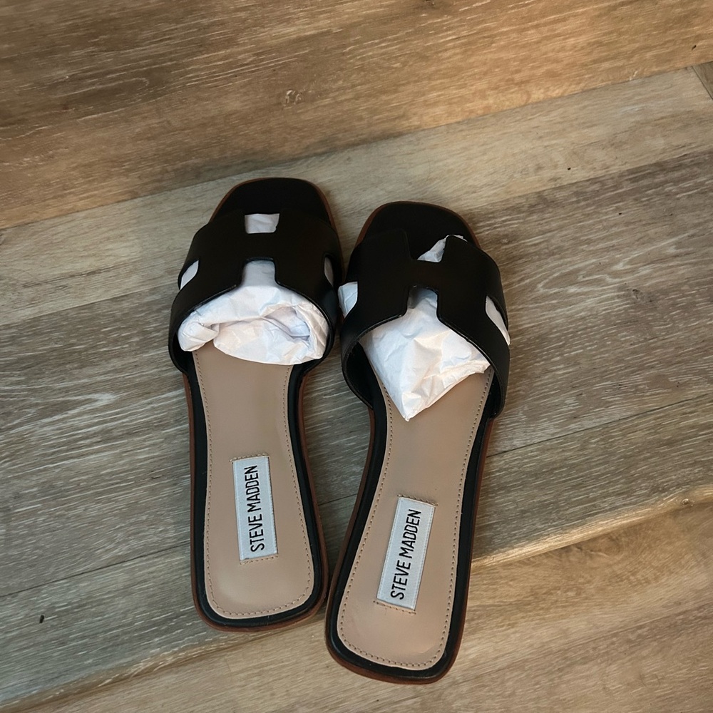 Steve Madden Haydn Black Leather Sandals for Women